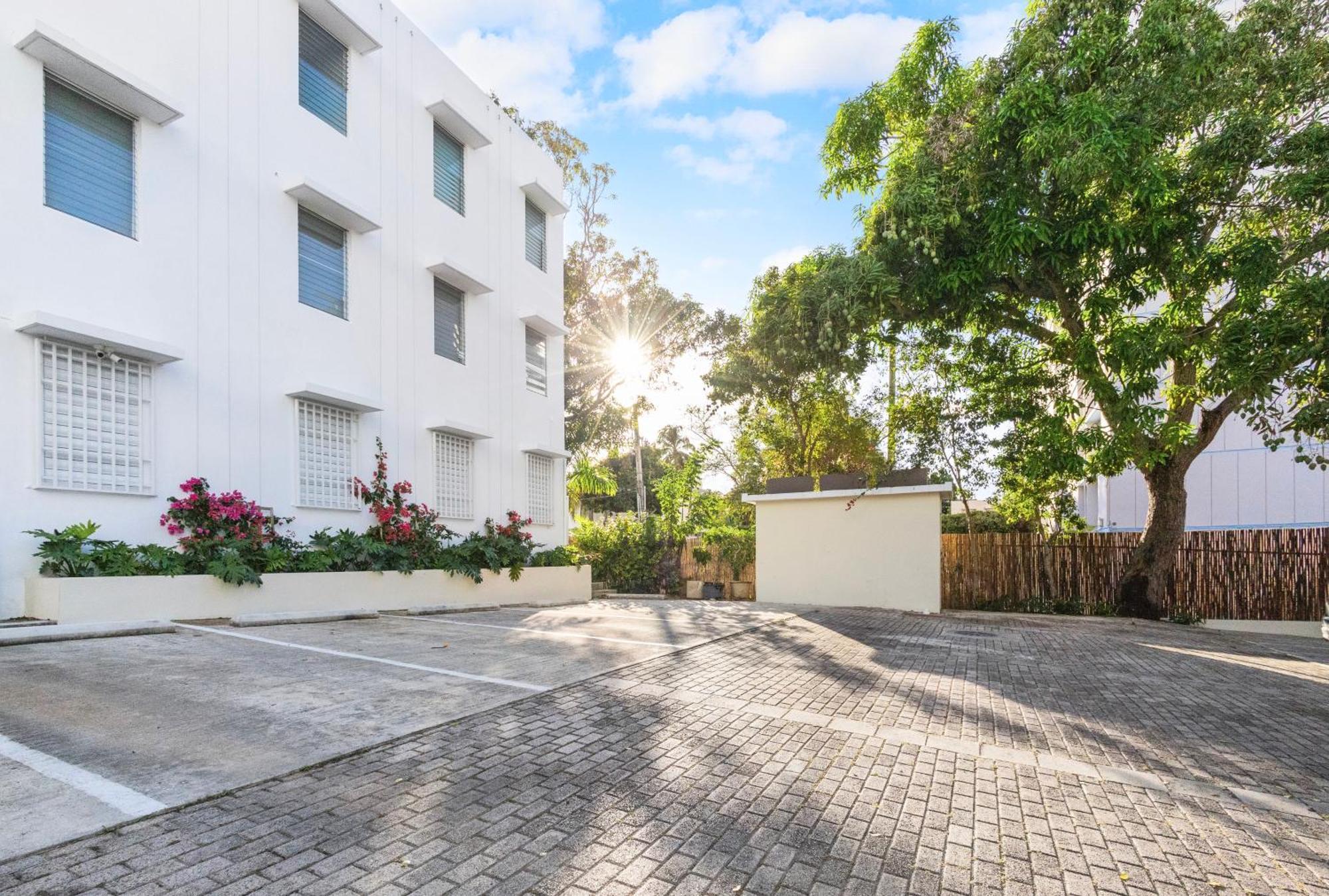Hidden Gem In Miramar- Power Generator- Parking Apartamento San Juan Exterior foto