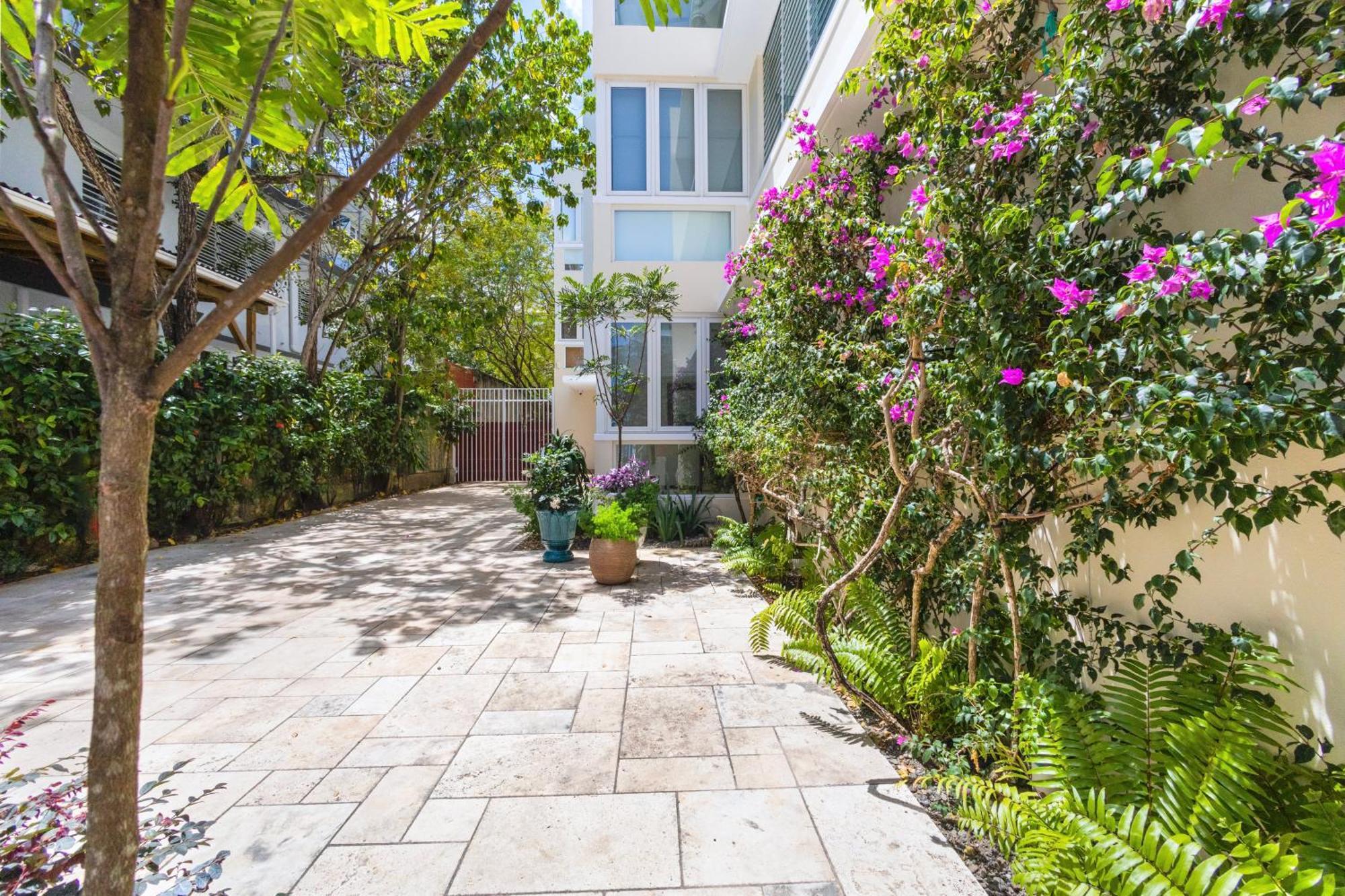 Hidden Gem In Miramar- Power Generator- Parking Apartamento San Juan Exterior foto