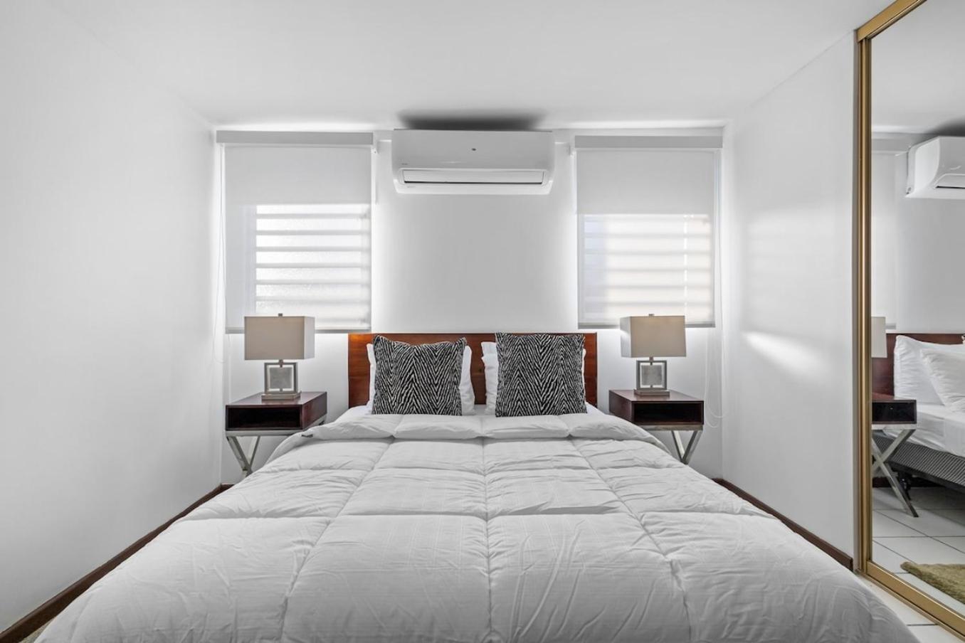 Hidden Gem In Miramar- Power Generator- Parking Apartamento San Juan Exterior foto